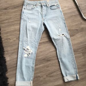 Levi’s mom jean